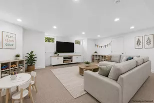 279 Oakland St, Wellesley, MA 02481 - Photo 25