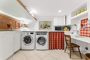279 Oakland St, Wellesley, MA 02481 - Photo 27
