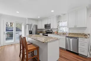 66 High St, Northbridge, MA 01588 - Photo 9