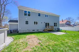 14 Grandview Ave, Fairhaven, MA 02719 - Photo 3