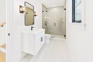1676 Columbia Rd, Boston, MA 02127 - Photo 15