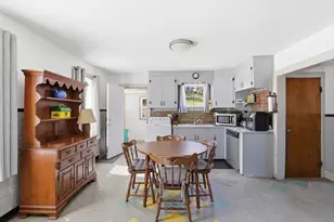 19 Peck Ave, Plymouth, MA 02360 - Photo 5