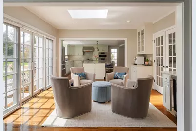 117 Forest St, Wellesley, MA 02481 - Photo 17