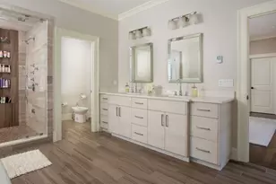 1580 Beacon St, Newton, MA 02468 - Photo 15
