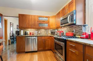 63 Bradwood St, Boston, MA 02131 - Photo 9