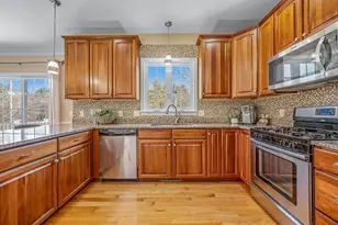 1 Dunia Ln, Northborough, MA 01532 - Photo 7