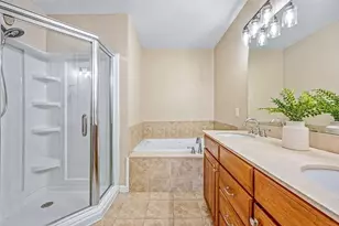 1 Dunia Ln, Northborough, MA 01532 - Photo 21