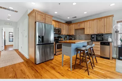 202 K St #7, Boston, MA 02127 - Photo 1