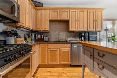 202 K St #7, Boston, MA 02127 - Photo 3