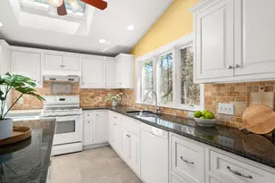 38 Flintlock Ln, Sudbury, MA 01776 - Photo 3