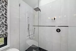 208 Windsor St, Cambridge, MA 02139 - Photo 15