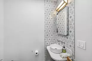 208 Windsor St, Cambridge, MA 02139 - Photo 19