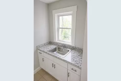39-41 Suncrest Rd, Boston, MA 02136 - Photo 9