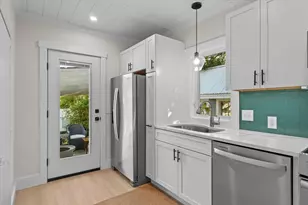 128 Old Point Rd, Newburyport, MA 01950 - Photo 11