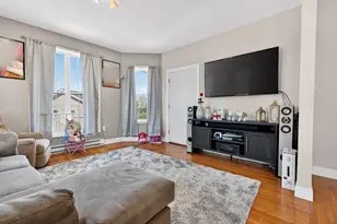 206 Irving St, Fall River, MA 02723 - Photo 3