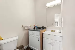 659 Washington St, Whitman, MA 02382 - Photo 9