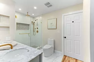 67 Billings St, Boston, MA 02132 - Photo 17