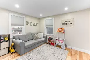 67 Billings St, Boston, MA 02132 - Photo 13