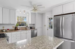 377 Archer St, Fall River, MA 02720 - Photo 3