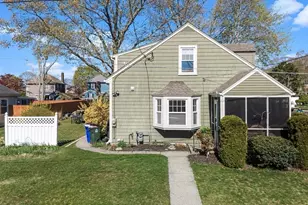 377 Archer St, Fall River, MA 02720 - Photo 27