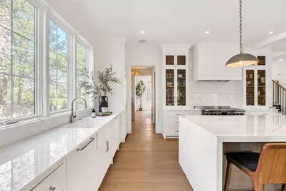 1640 Commonwealth Ave, Newton, MA 02465 - Photo 13