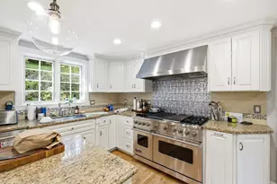17 Hawthorne Ln, Weston, MA 02493 - Photo 3