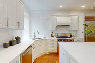 322 Tappan St, Brookline, MA 02445 - Photo 17