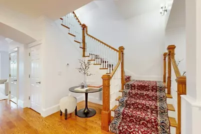 322 Tappan St #2, Brookline, MA 02445 - Photo 5