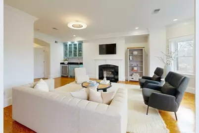 322 Tappan St #2, Brookline, MA 02445 - Photo 9