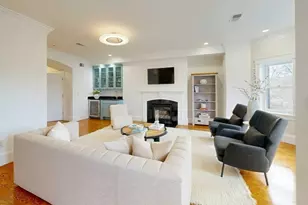 322 Tappan St, Brookline, MA 02445 - Photo 9