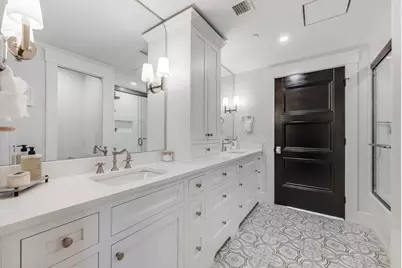 799 E 3rd St #2, Boston, MA 02127 - Photo 23
