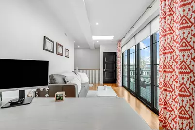 799 E 3rd St #2, Boston, MA 02127 - Photo 31