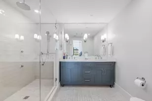799 E 3rd St, Boston, MA 02127 - Photo 17