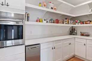 498 Washington St, Gloucester, MA 01930 - Photo 17