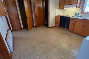 551 Anthony St, Fall River, MA 02724 - Photo 9