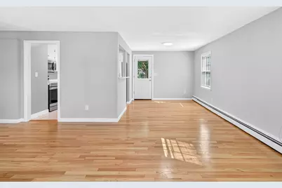 132 Woodley Ave, Boston, MA 02132 - Photo 7