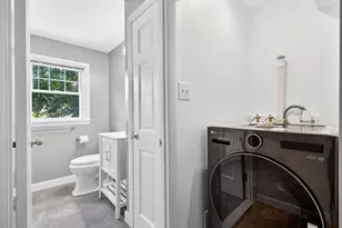 132 Woodley Ave, Boston, MA 02132 - Photo 19