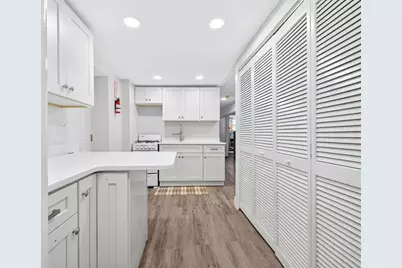 132 Woodley Ave, Boston, MA 02132 - Photo 23
