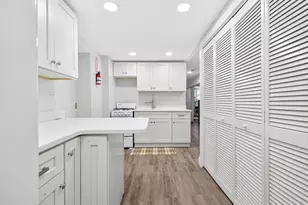 132 Woodley Ave, Boston, MA 02132 - Photo 23