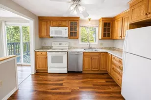 22 Leonard Rd, Framingham, MA 01701 - Photo 5