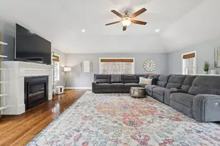 93 Glenwood Pl Ext, Rutland, MA 01543 - Photo 3