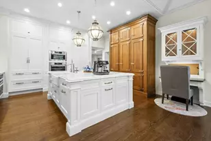 11 Scotch Pine Cir, Wellesley, MA 02481 - Photo 5