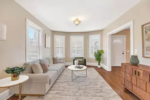 7 Prospect St, Saugus, MA 01906 - Photo 5