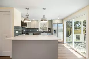 32 Lexington Dr, Beverly, MA 01915 - Photo 5