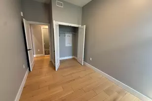 60 Cross St E, Somerville, MA 02145 - Photo 11
