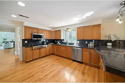 20 Blossom St, Lexington, MA 02421 - Photo 13