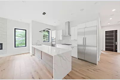 94 Thurston Rd #94, Newton, MA 02464 - Photo 1
