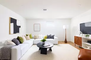 21 Kent Square, Brookline, MA 02446 - Photo 15