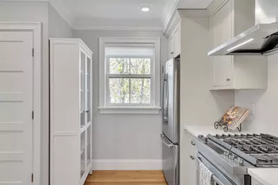 18 Tufts St #4, Cambridge, MA 02139 - Photo 15