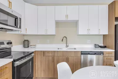 375 Cummins Hwy #404, Boston, MA 02131 - Photo 3